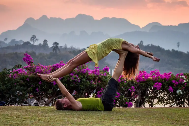 Partner Yoga Poses You Should Try Today