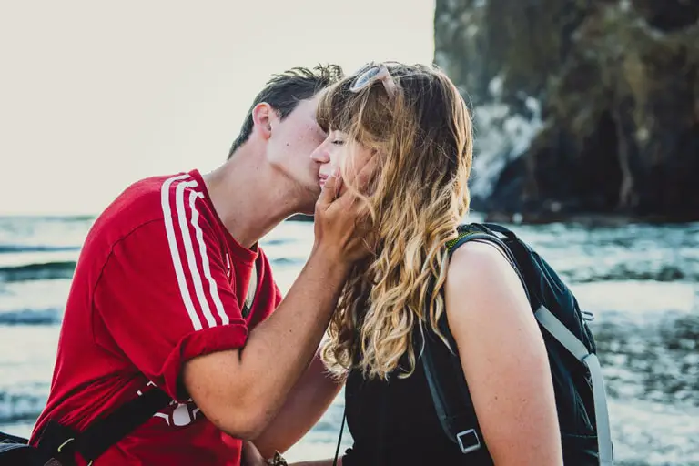 19 Signs of a Healthy Relationship